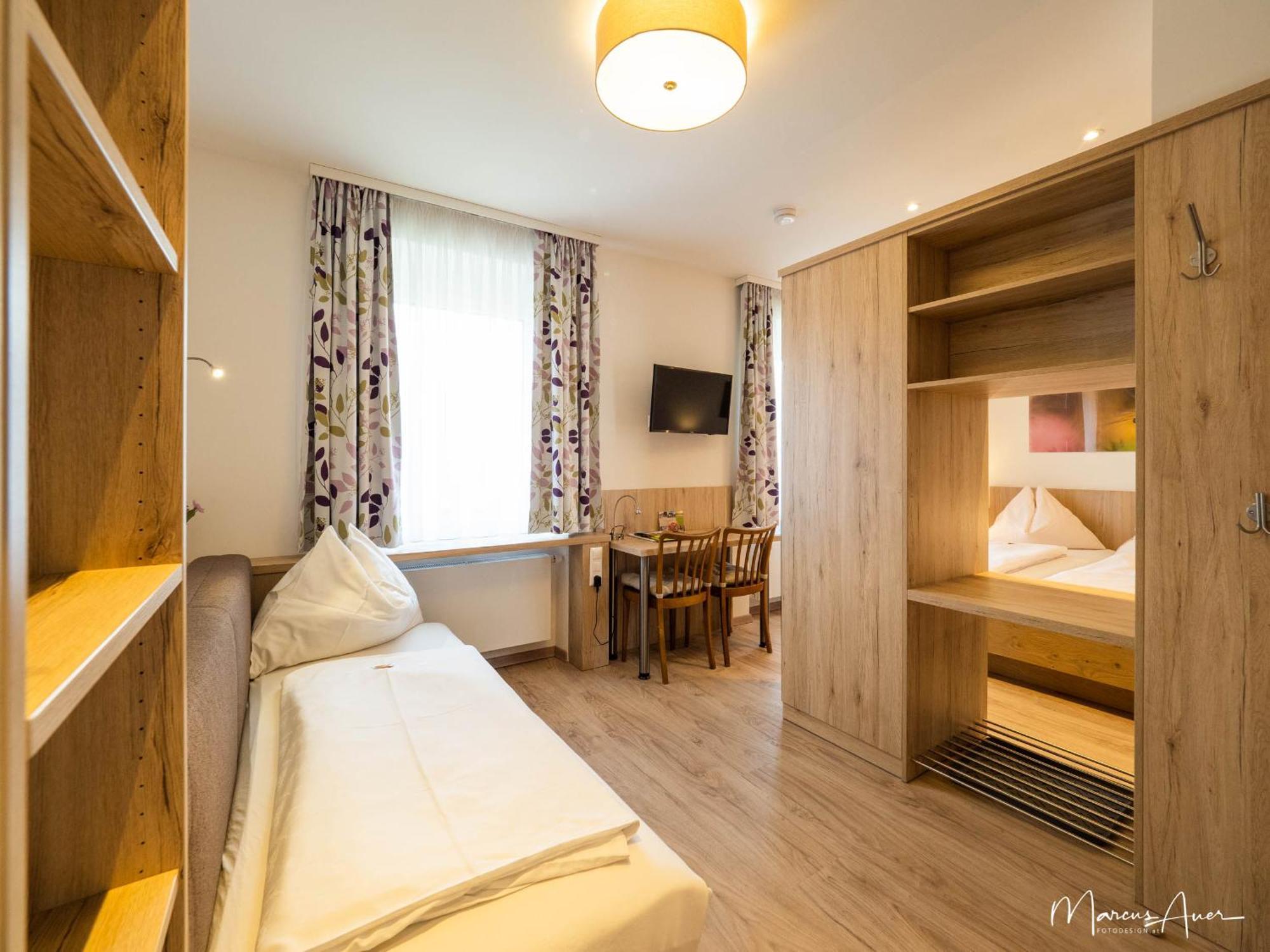 Pension Ehrenfried - Hotel Garni Kindberg Habitación foto